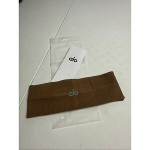 NWT Alo Yoga Performance Conquer Ribbed Headband Tan/ Gray Logo One Sz Adult